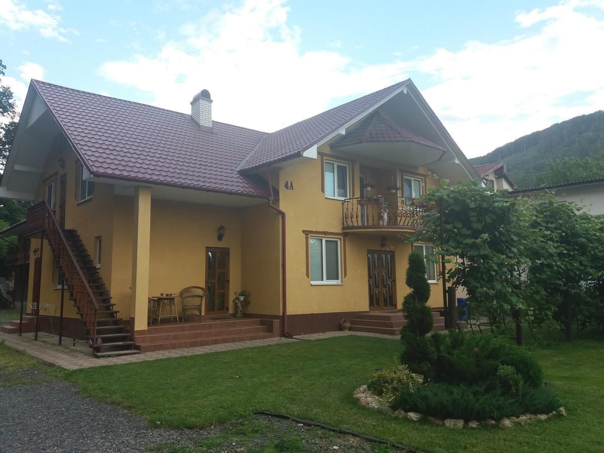 U Lyudmily Villa Karpaty Eksteriør bilde